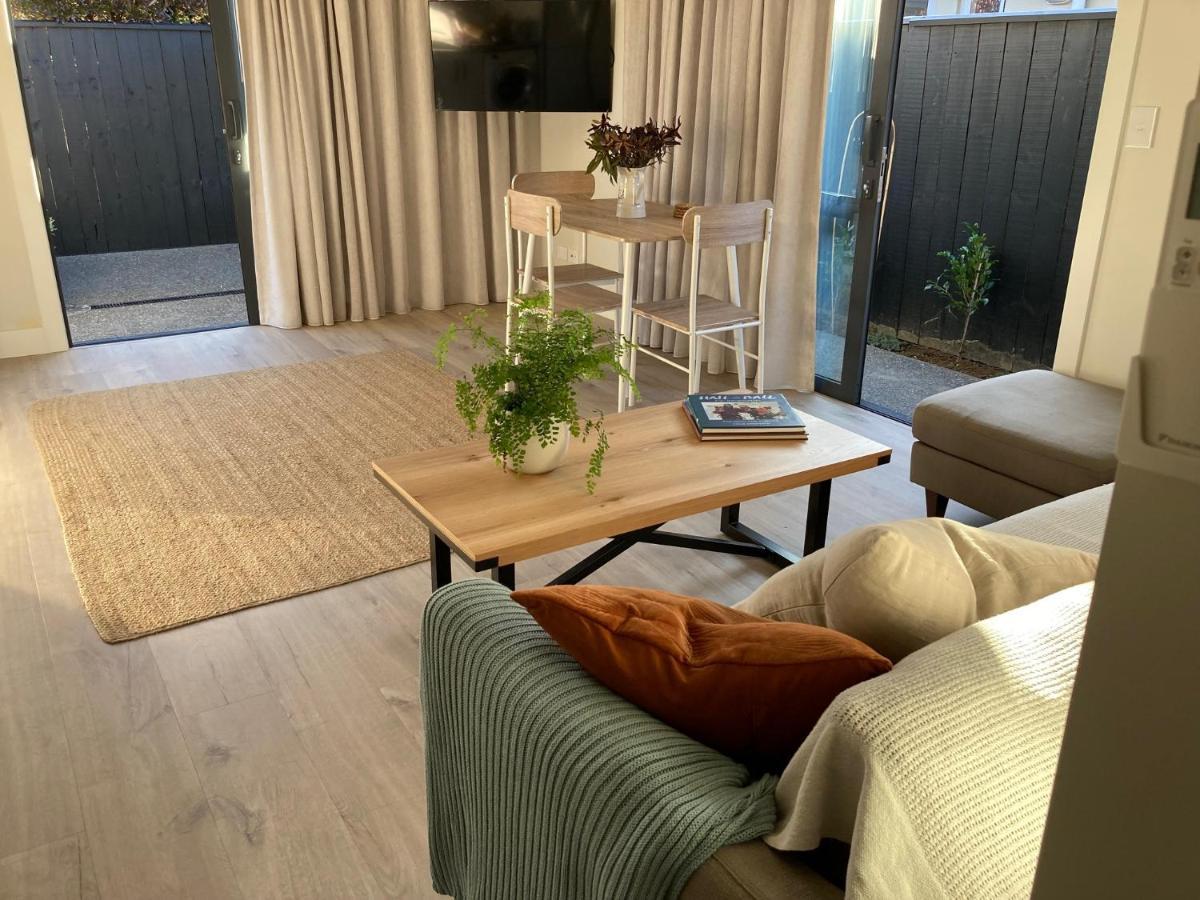 מוטואקה Modern, Sunny, Central מראה חיצוני תמונה